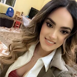 Meet your Posher, Carmen